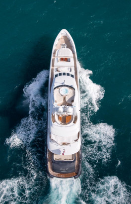 LADY L 44.60m Heesen