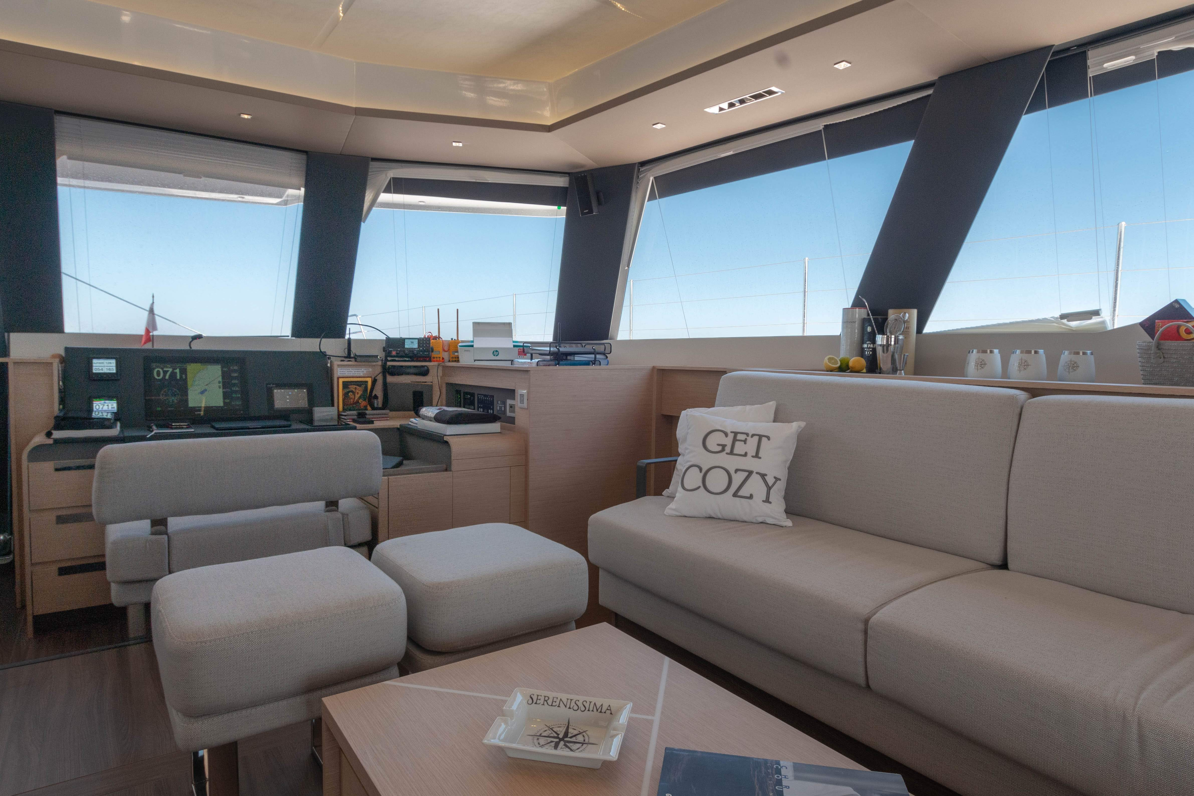 Fountaine Pajot SERENISSIMA
