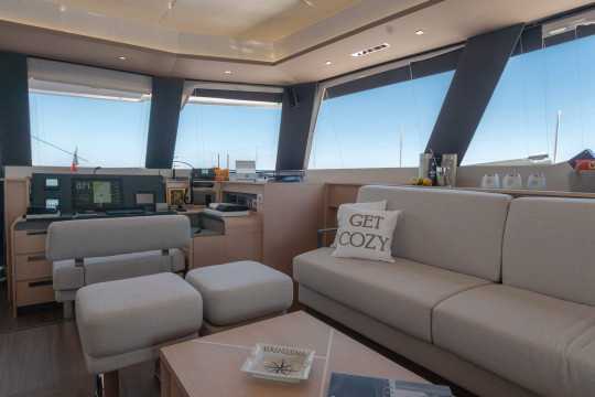 Fountaine Pajot SERENISSIMA