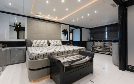 Mangusta VENI VEDI VINCI