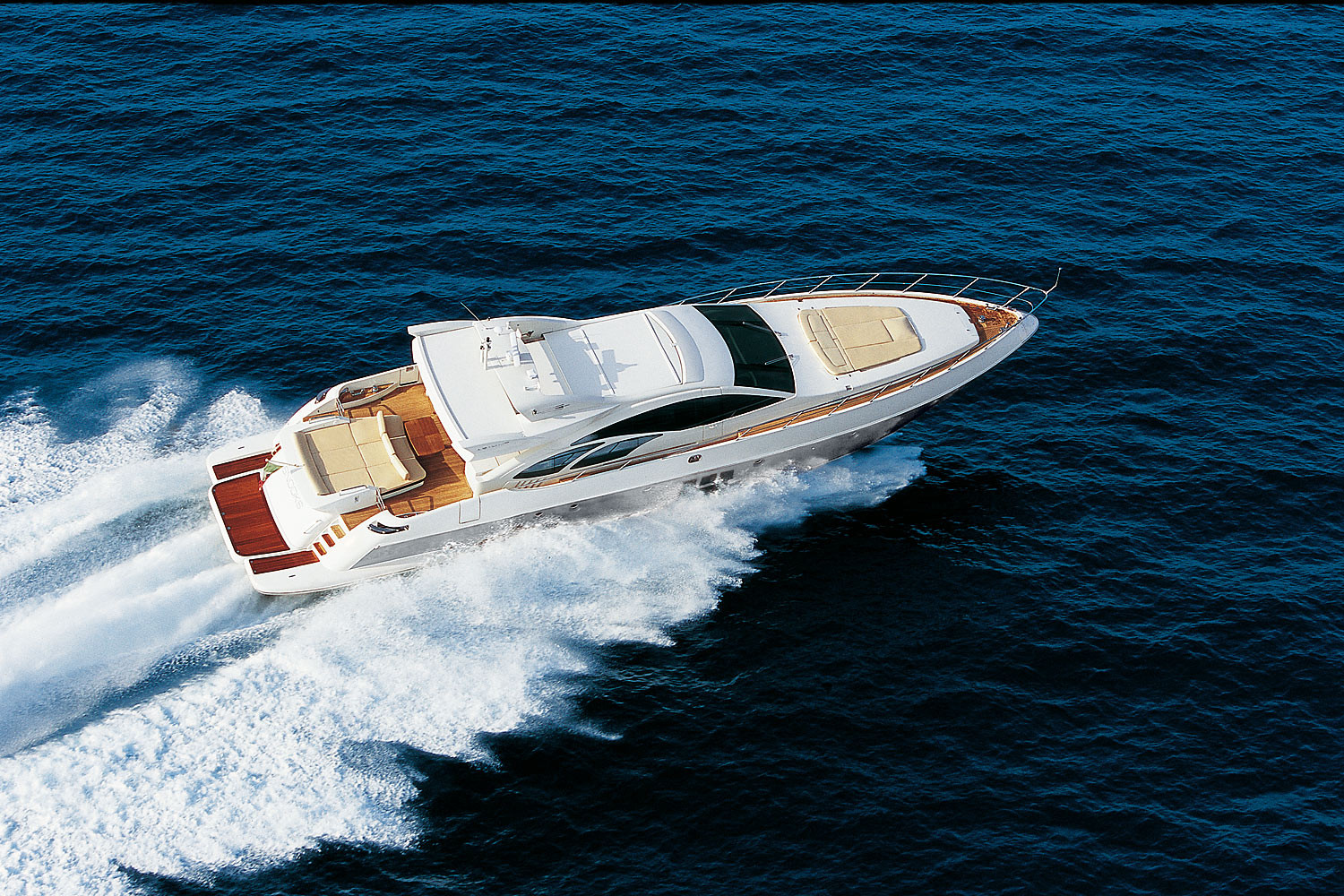 https://arconyachts.ams3.digitaloceanspaces.com/42009/conversions/AZIMUT_86S_ext_3-optimize.jpg