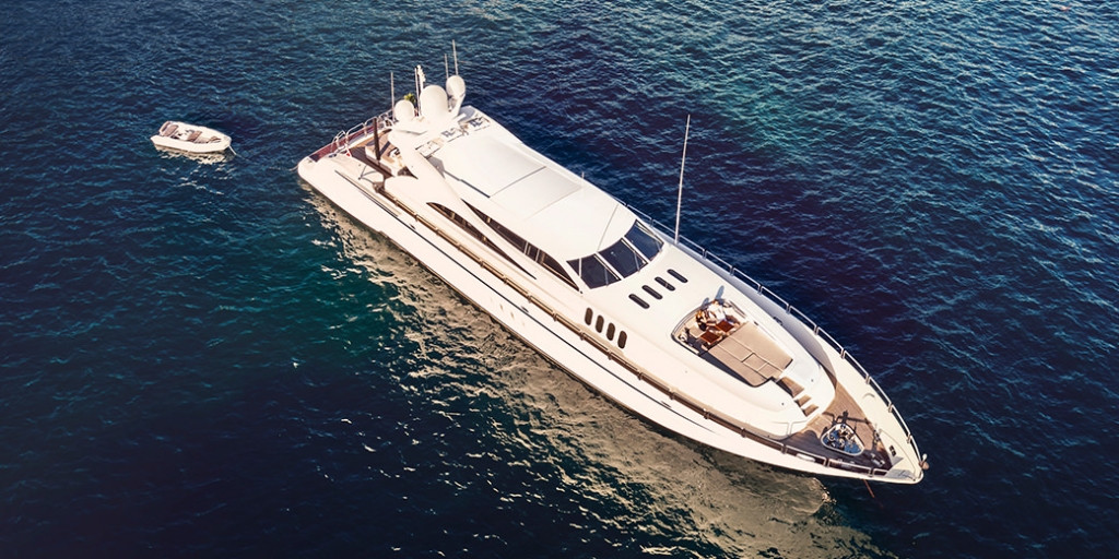 https://arconyachts.ams3.digitaloceanspaces.com/42357/conversions/833_3860000843-optimize.jpg