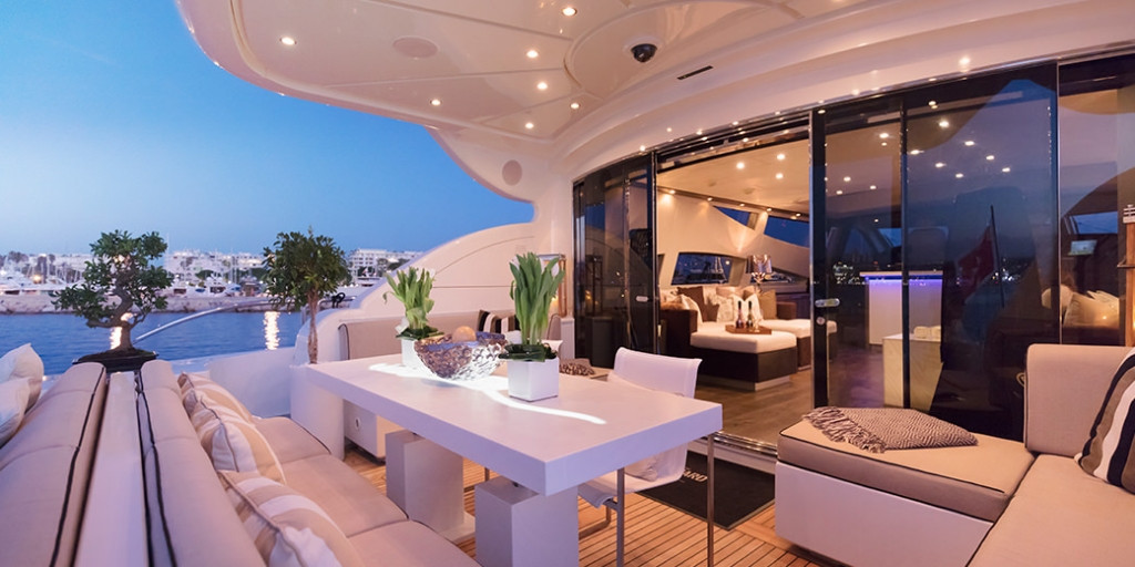 https://arconyachts.ams3.digitaloceanspaces.com/42363/conversions/833_2220319807-optimize.jpg