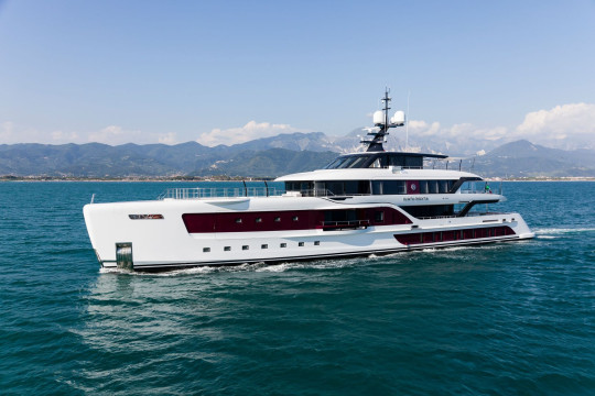 Admiral QUINTA ESSENTIA 55M