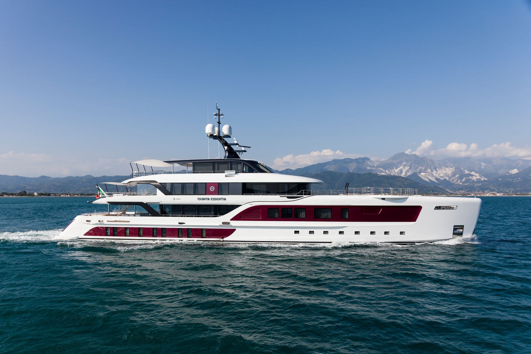 Admiral QUINTA ESSENTIA 55M