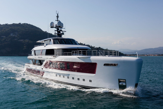 Admiral QUINTA ESSENTIA 55M