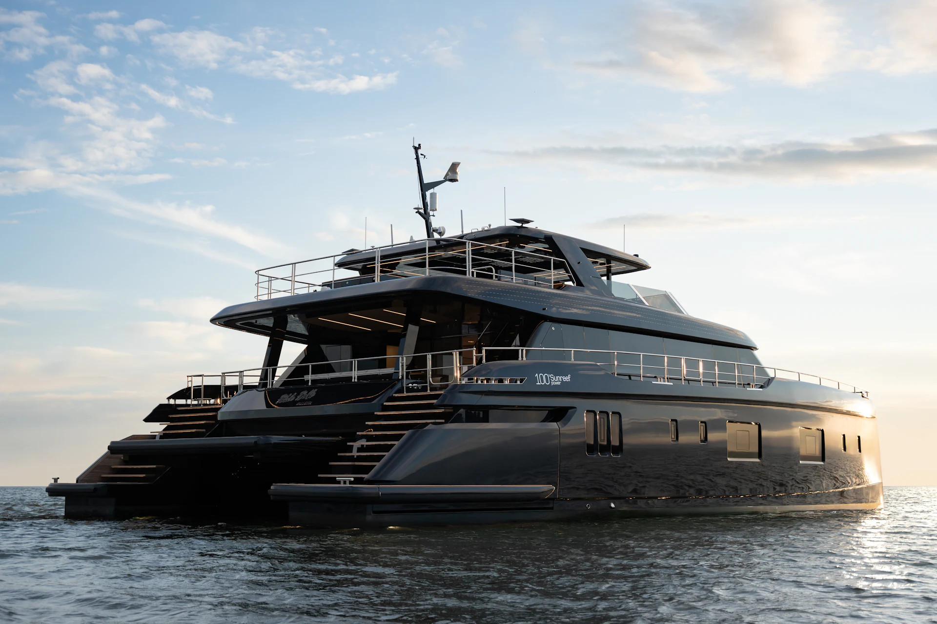 PETITE BELLE - SUNREEF POWER 100