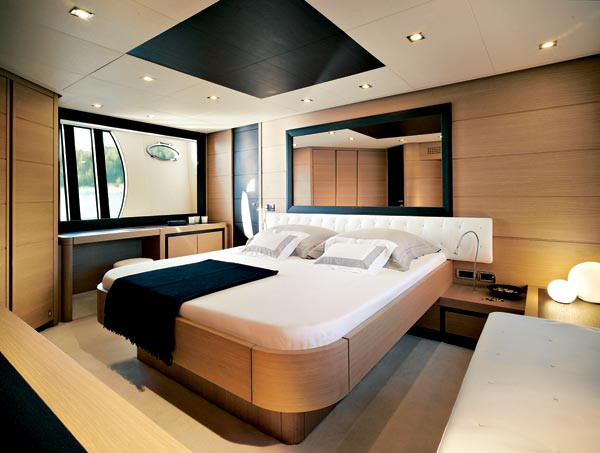 Pershing ANGELS&DEMONS