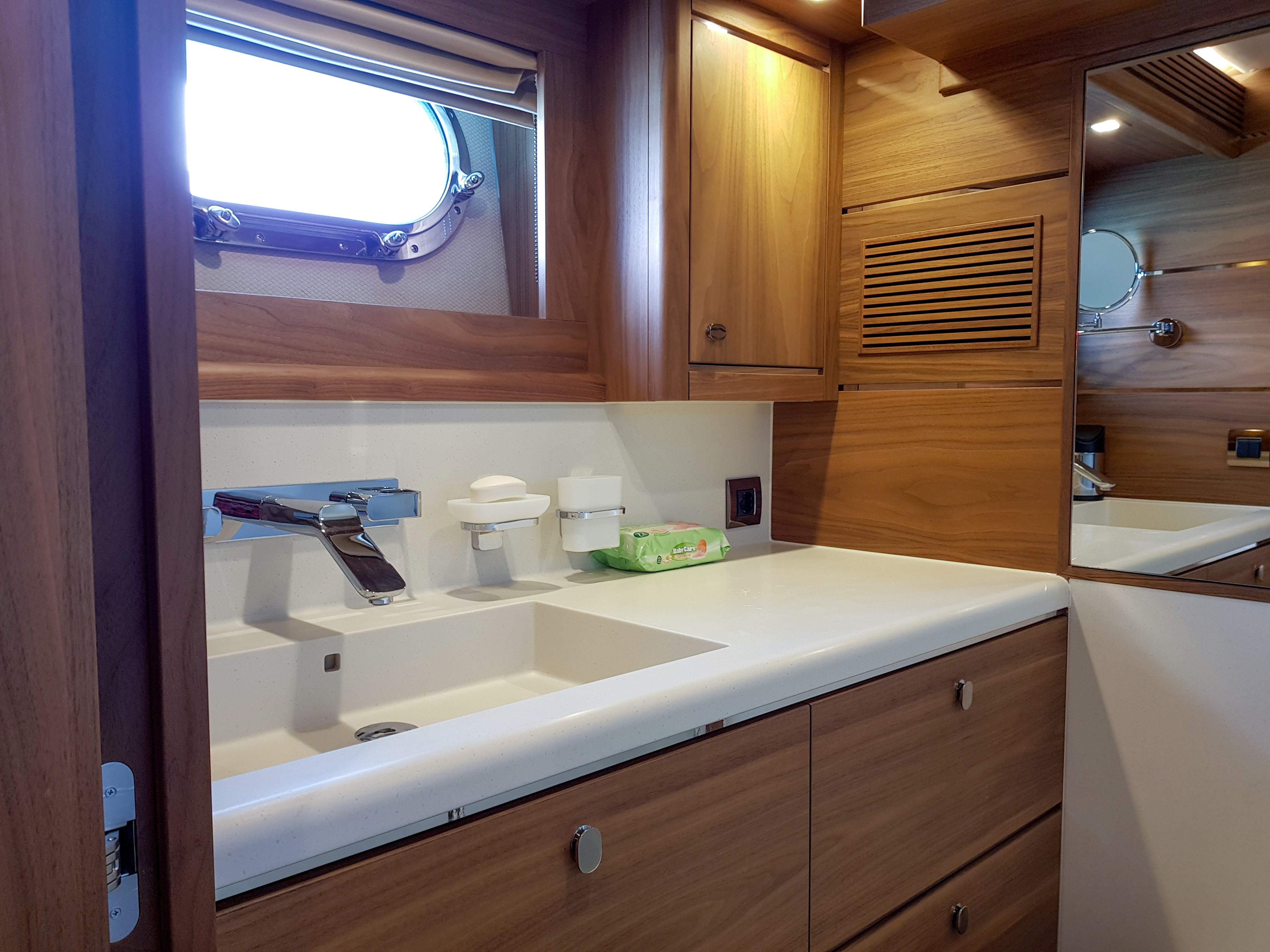 AFINA Continental ll 2300