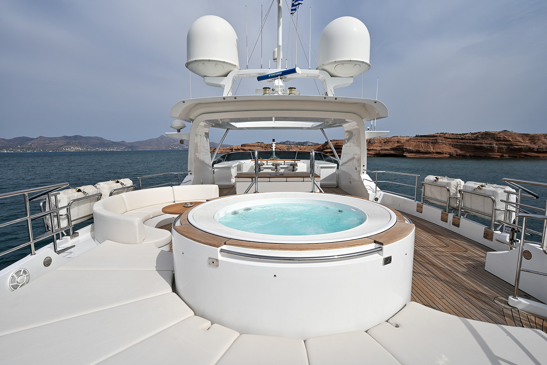 https://arconyachts.ams3.digitaloceanspaces.com/43912/conversions/jQCNWWZUQO2MZWCAPXy6XssSpXTmGblr0yqzGw8e-optimize.jpg