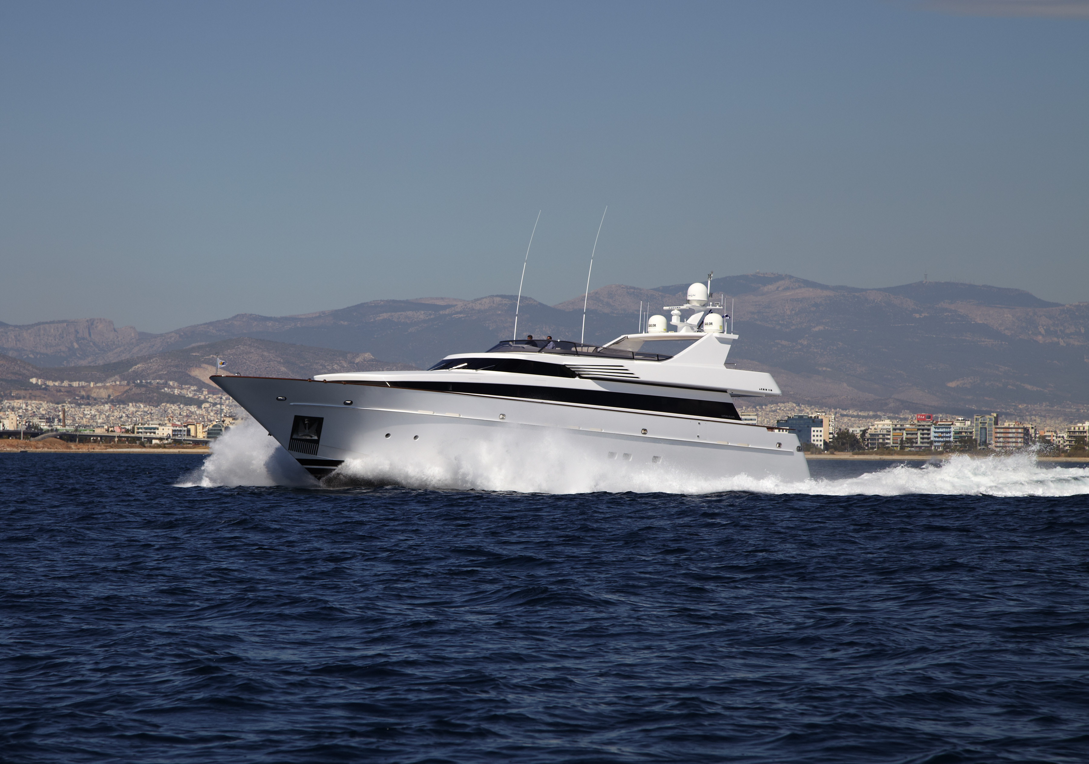 https://arconyachts.ams3.digitaloceanspaces.com/44662/conversions/47_8318643289-optimize.jpg