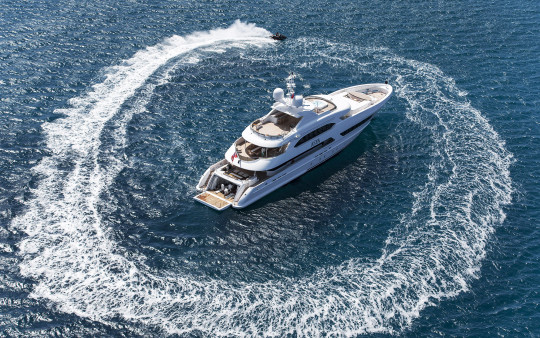 Heesen ASYA