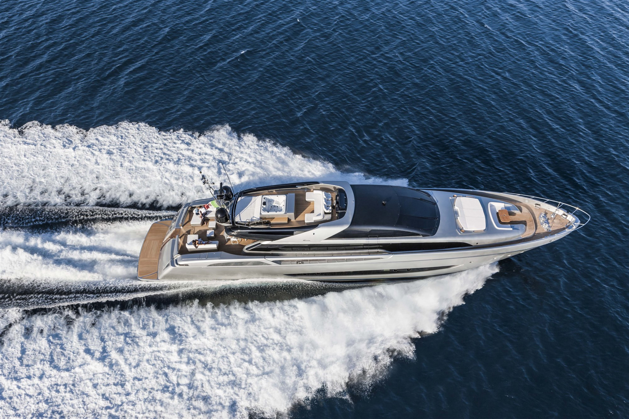 Riva MYTHOS