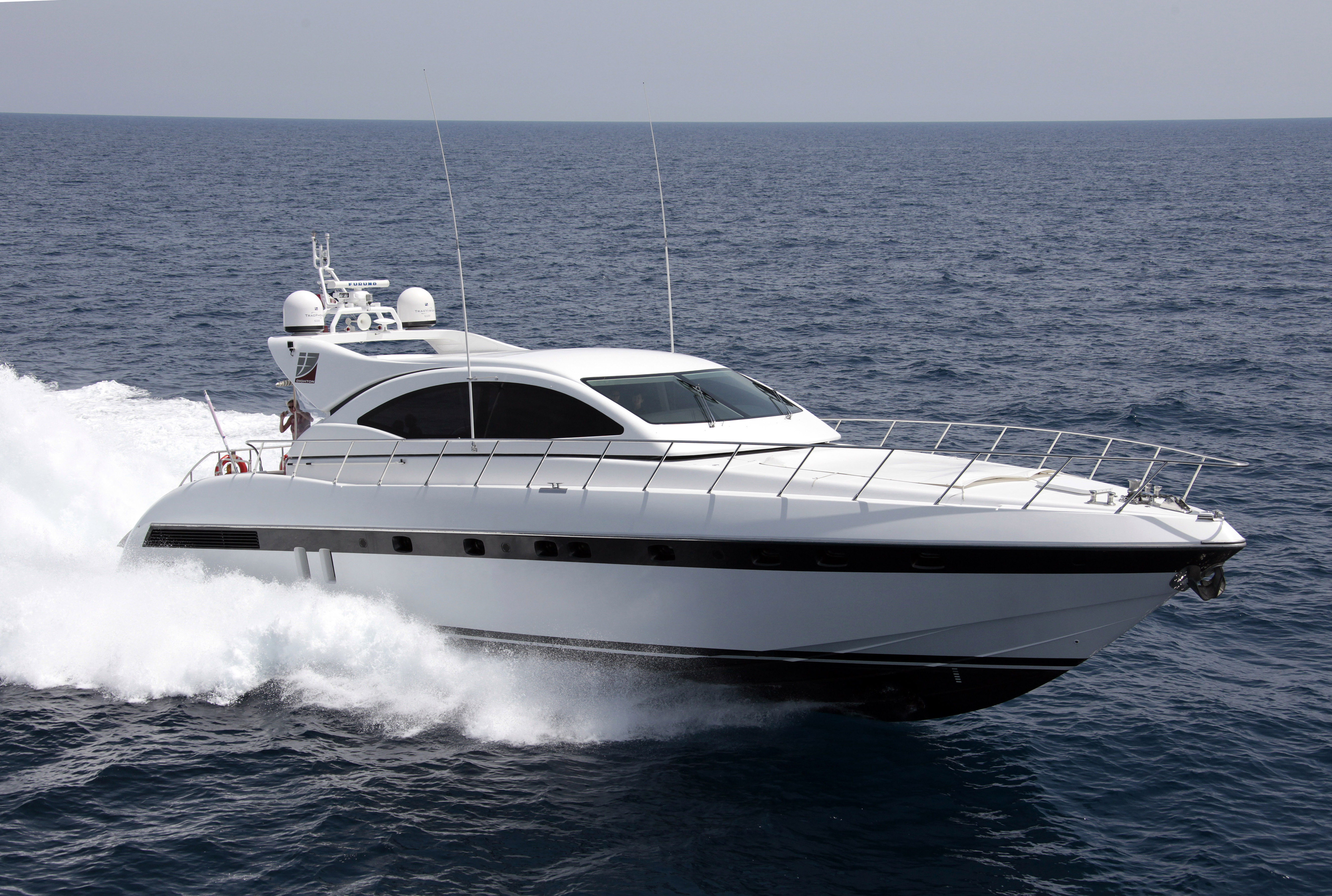 Mangusta 72