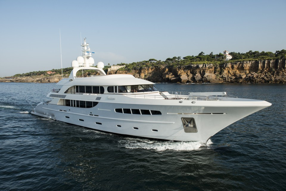 Nassima 49m