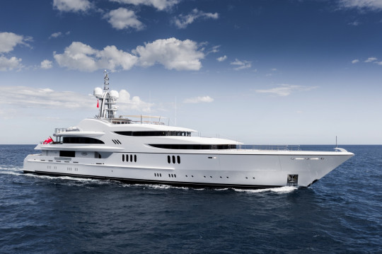 Feadship 67m FIREBIRD