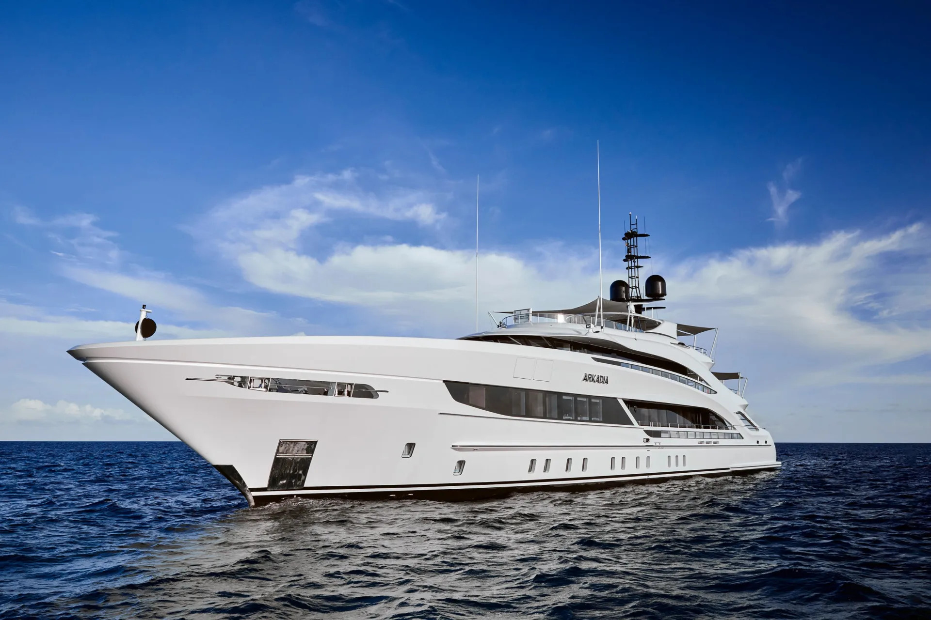 https://arconyachts.ams3.digitaloceanspaces.com/47428/conversions/2eJdrnAmEIgLAFoGrKHDJRIhso19NAD9bQBOgdZw-optimize.jpg