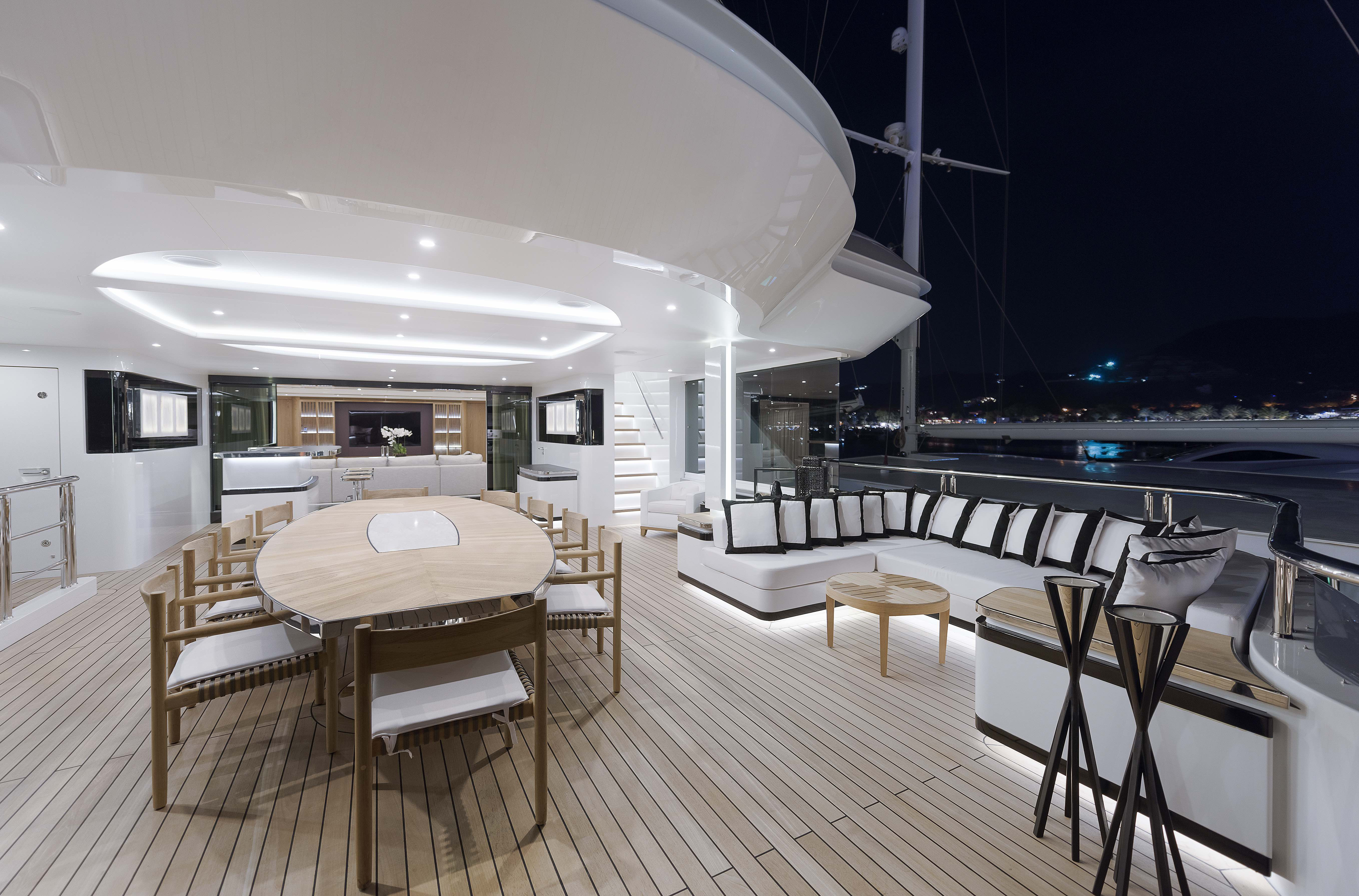 CMB Yachts LIQUID SKY