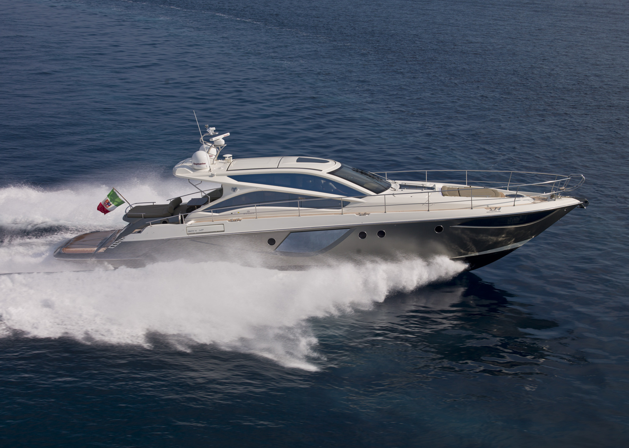 https://arconyachts.ams3.digitaloceanspaces.com/47851/conversions/417_8331225277-optimize.jpg