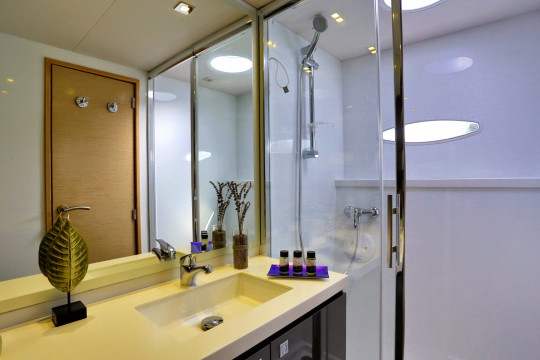 Fountaine Pajot HIGHJINKS