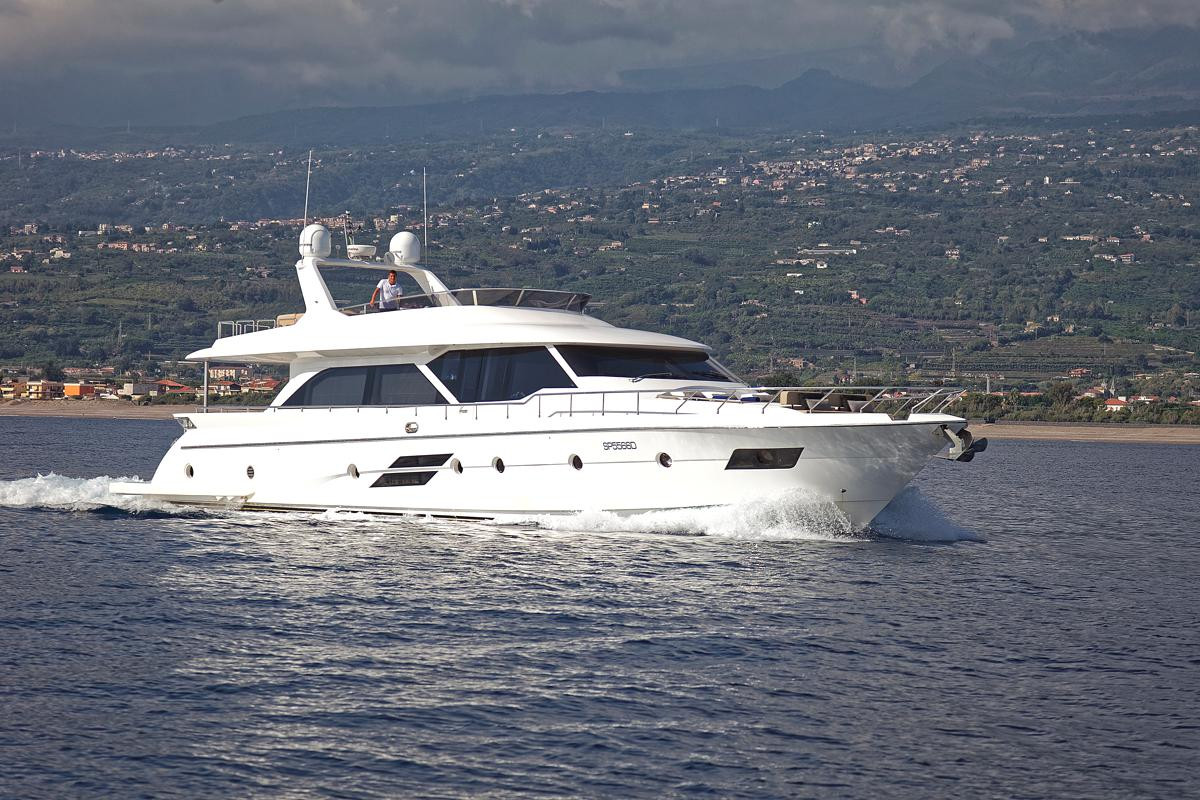 https://arconyachts.ams3.digitaloceanspaces.com/48197/conversions/499_5672851903-optimize.jpg
