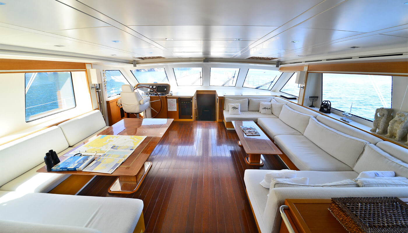 https://arconyachts.ams3.digitaloceanspaces.com/48352/conversions/864_8785763876-optimize.jpg