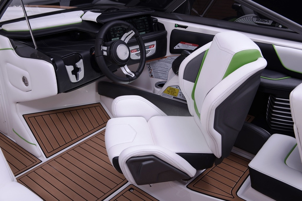 Super Air Nautique G23