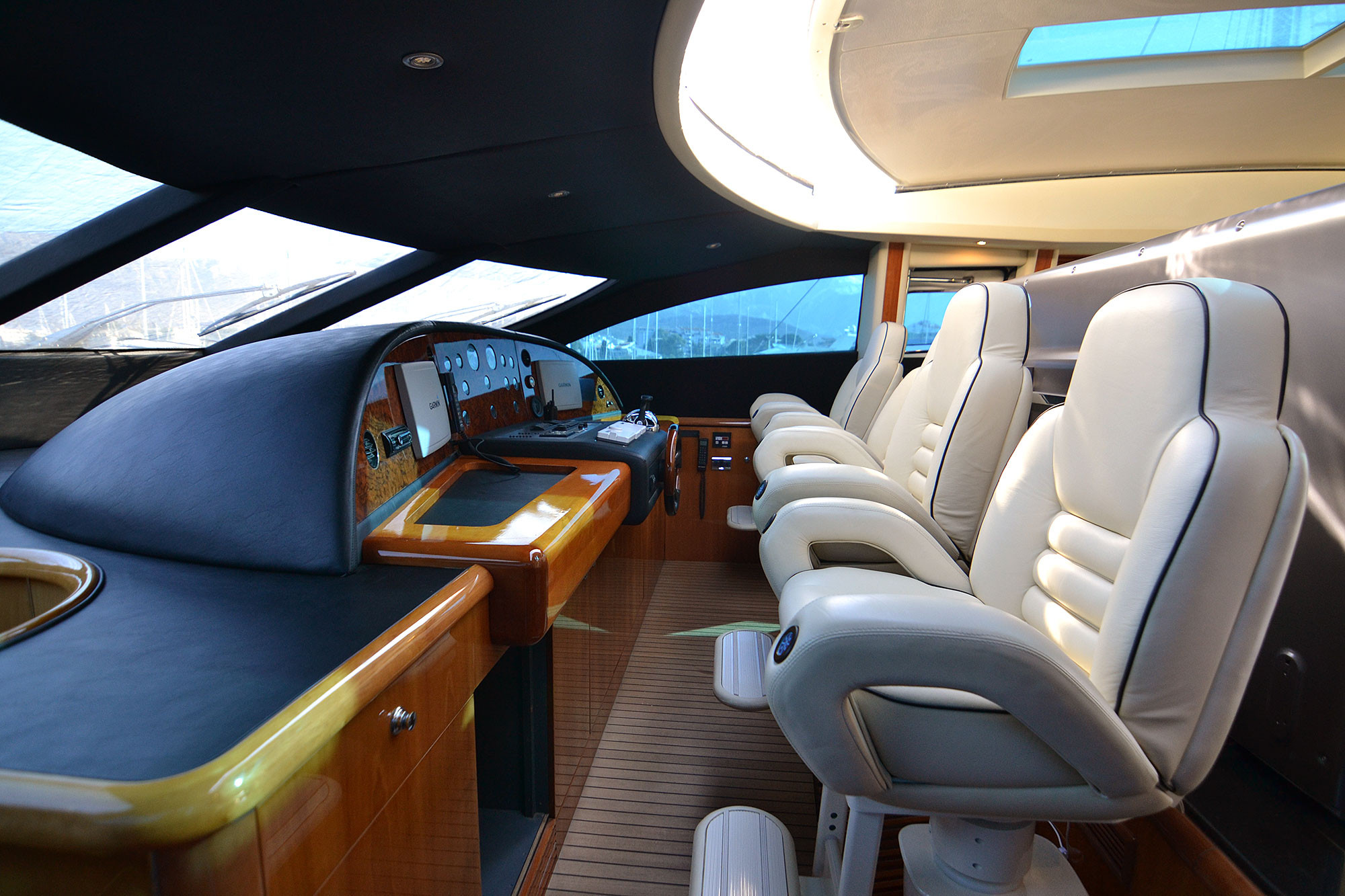 https://arconyachts.ams3.digitaloceanspaces.com/50030/conversions/391_7297986456-optimize.jpg