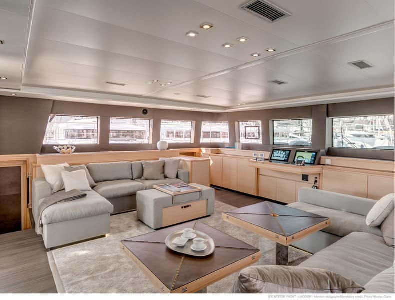 https://arconyachts.ams3.digitaloceanspaces.com/52032/conversions/496_6482374022-optimize.jpg