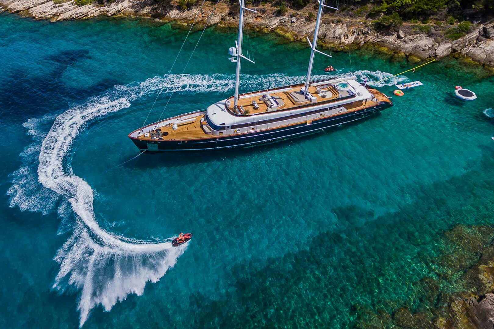 https://arconyachts.ams3.digitaloceanspaces.com/53031/conversions/44D29sKtkGulUMgsH0nTX6jy53thV9xwwcm81Uq0-optimize.jpg