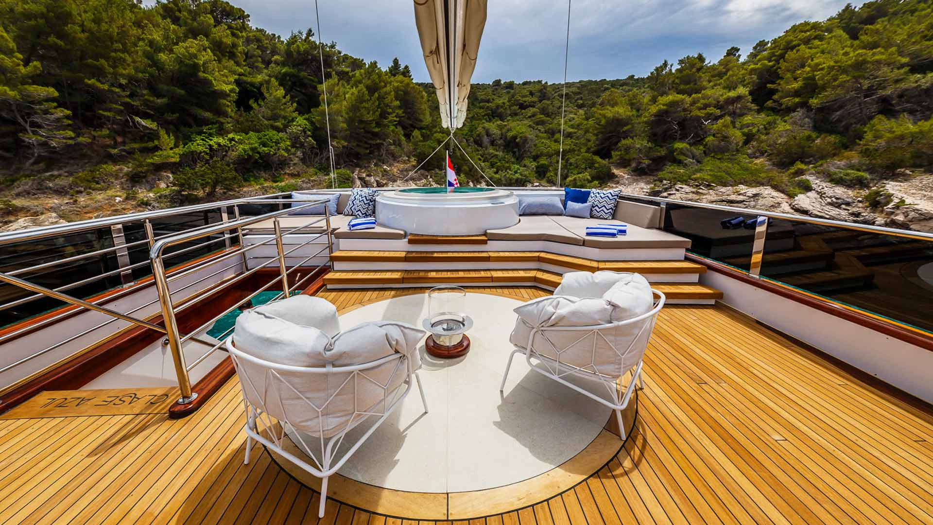 https://arconyachts.ams3.digitaloceanspaces.com/53035/conversions/Yx1ck6dw2QBqH51kx3327nhFAYz5r9TPNG56Mv4s-optimize.jpg
