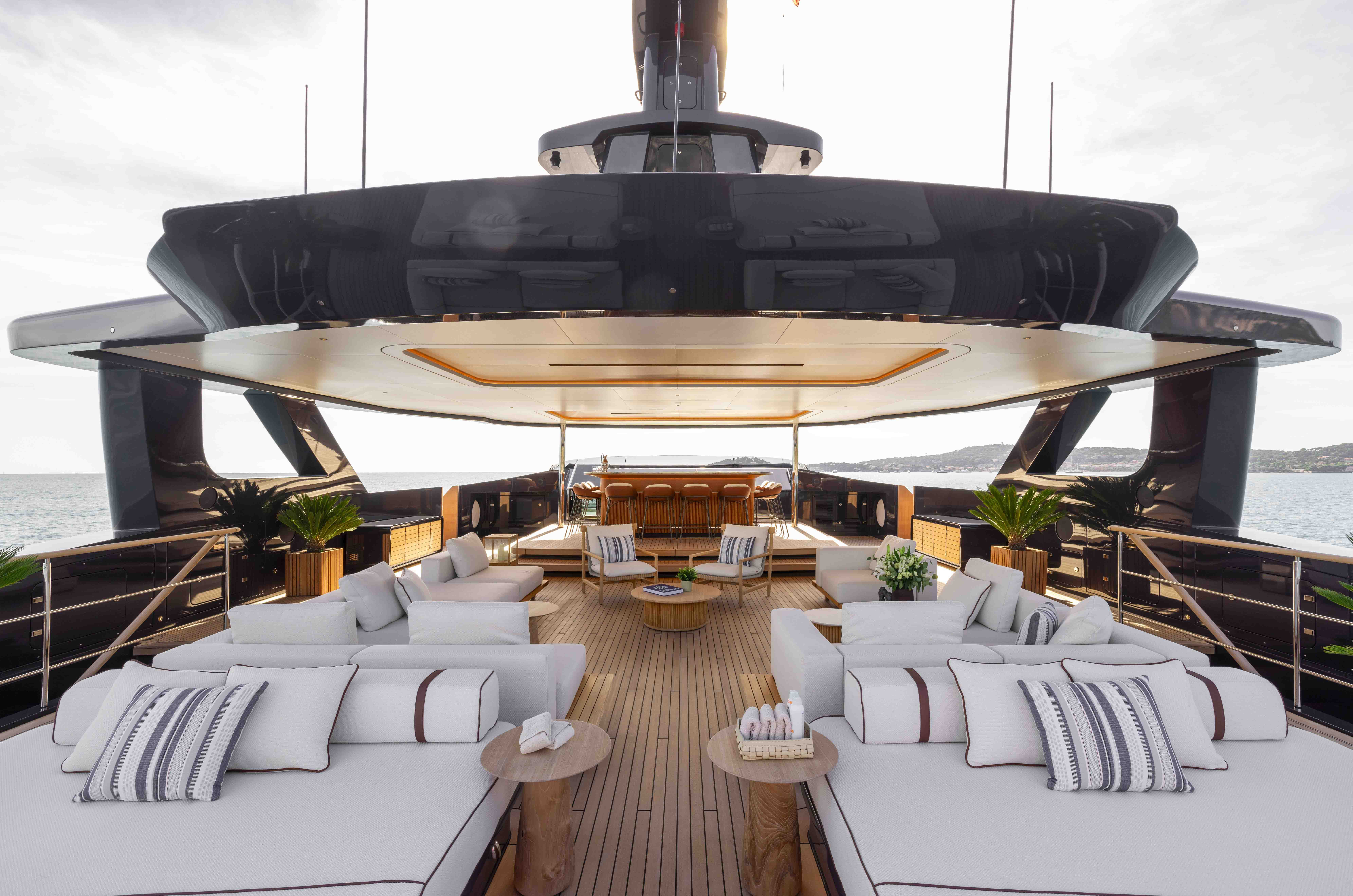 https://arconyachts.ams3.digitaloceanspaces.com/53129/conversions/YCweVHUBJ8lqjjtoSLrwPIGs4HEXbTSXAt0iUaax-optimize.jpg
