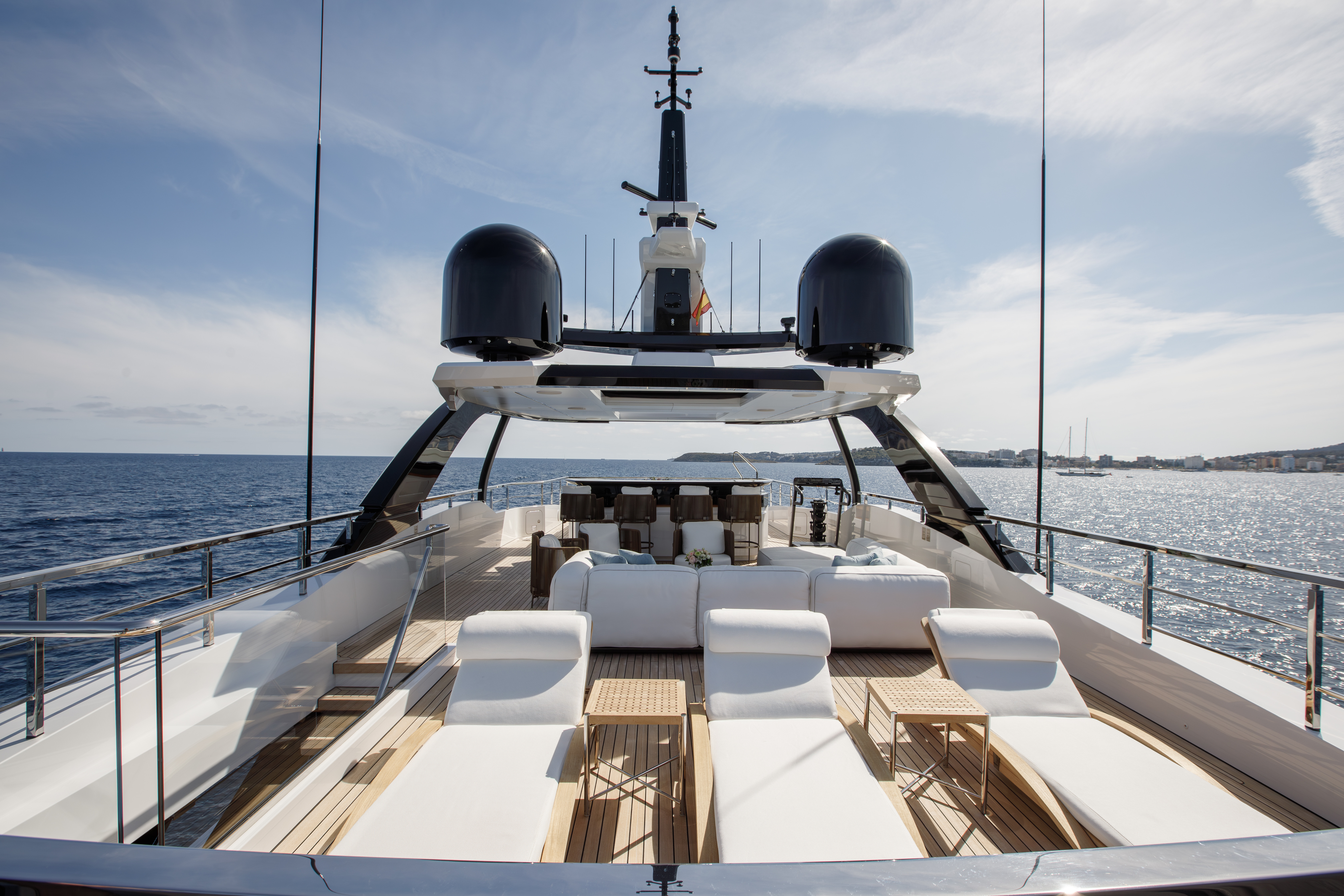 https://arconyachts.ams3.digitaloceanspaces.com/53226/conversions/Xrhiz8EwSOVnwcc08pthCWFJ14mJX1TfwGKdMu8c-optimize.jpg