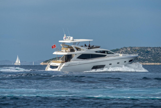 Sunseeker A CLOUD BAY