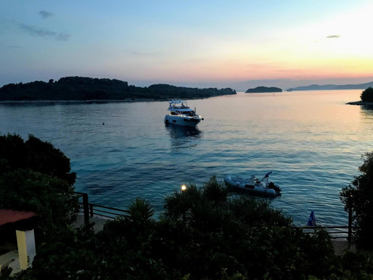 Sunseeker A CLOUD BAY
