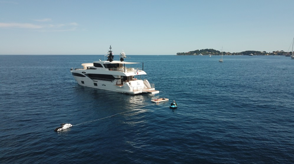 Gulf Craft Majesty 100 MIA