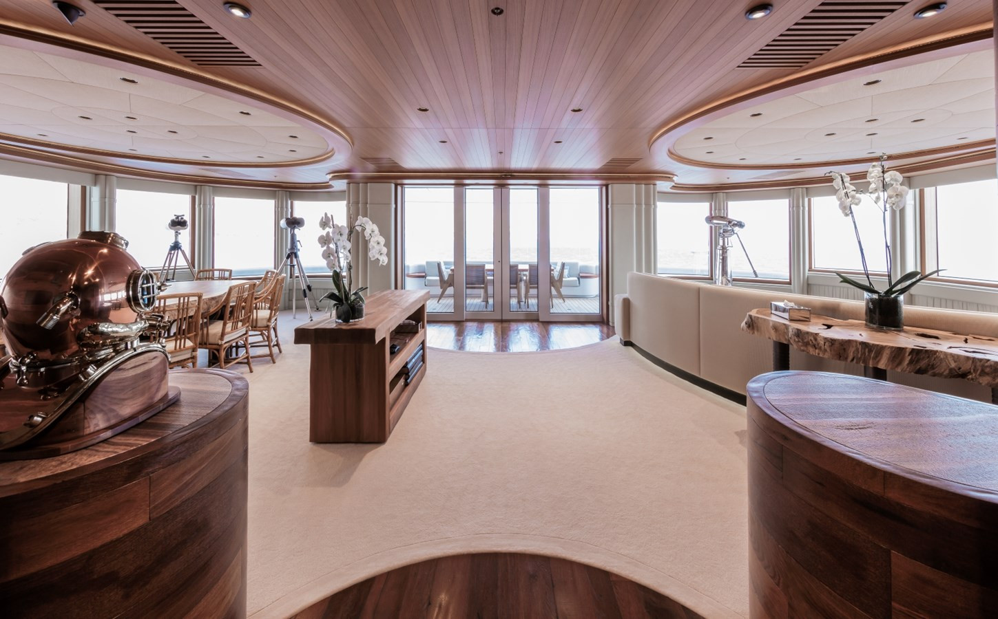 https://arconyachts.ams3.digitaloceanspaces.com/55026/conversions/large_4670034-optimize.jpg