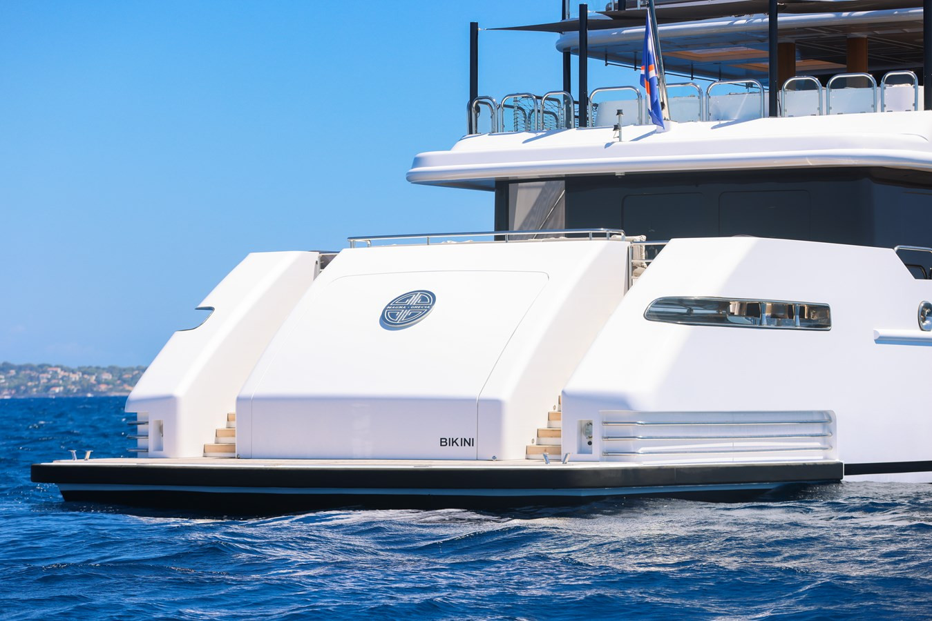 https://arconyachts.ams3.digitaloceanspaces.com/55399/conversions/large_4727183-optimize.jpg