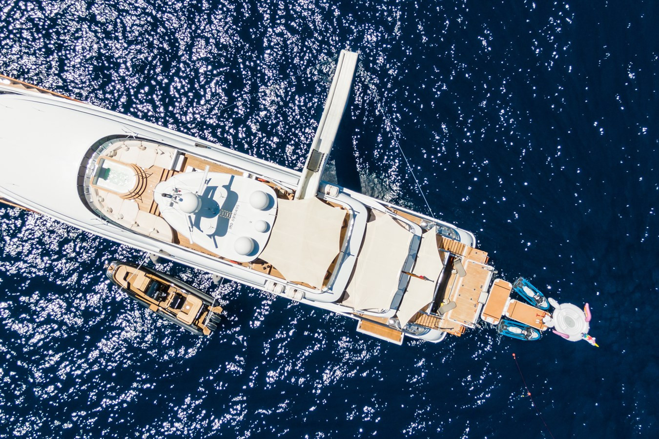https://arconyachts.ams3.digitaloceanspaces.com/55816/conversions/large_4818655-optimize.jpg