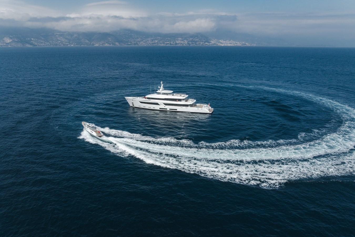 https://arconyachts.ams3.digitaloceanspaces.com/56118/conversions/large_4628733-optimize.jpg
