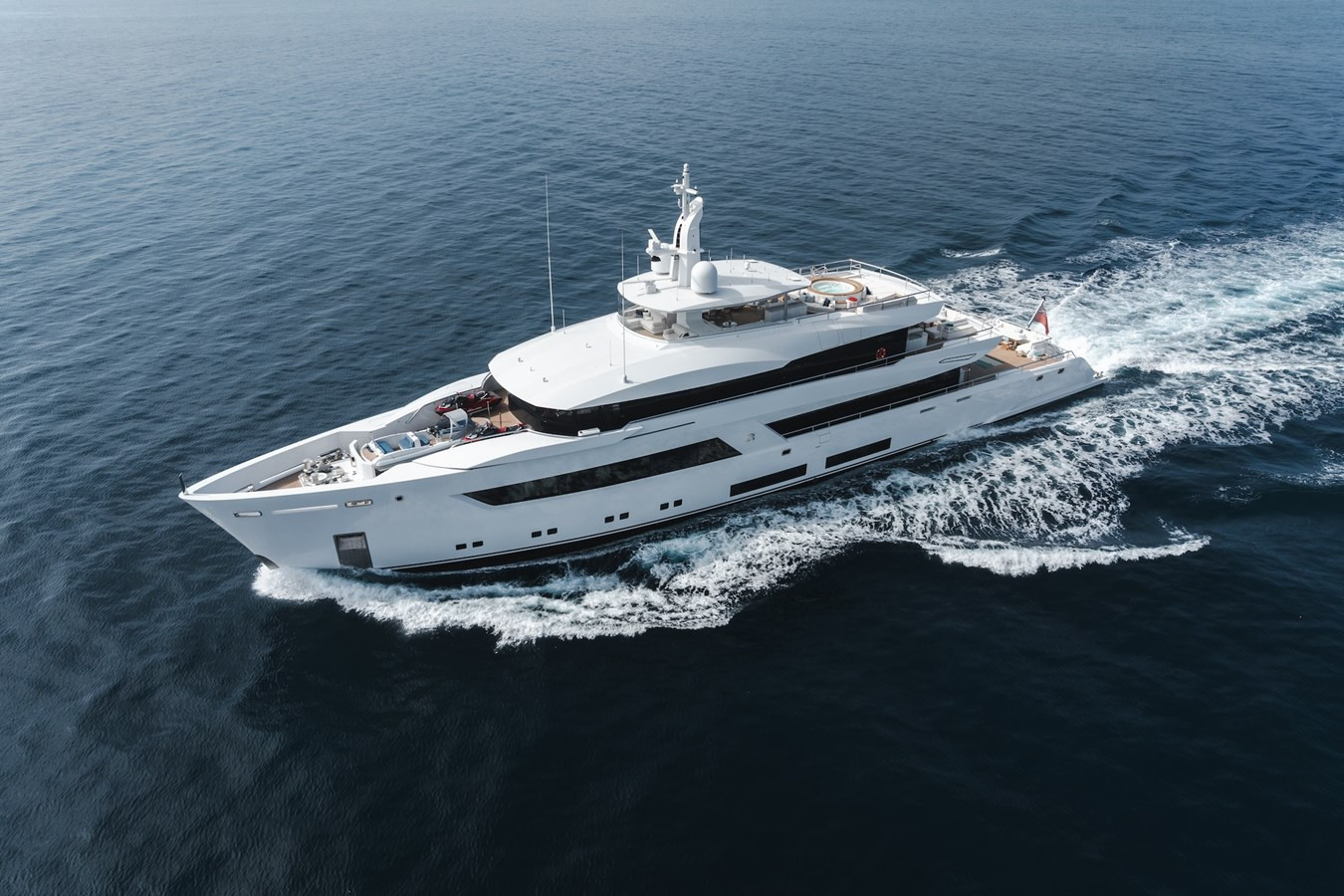 https://arconyachts.ams3.digitaloceanspaces.com/56126/conversions/large_4628736-optimize.jpg