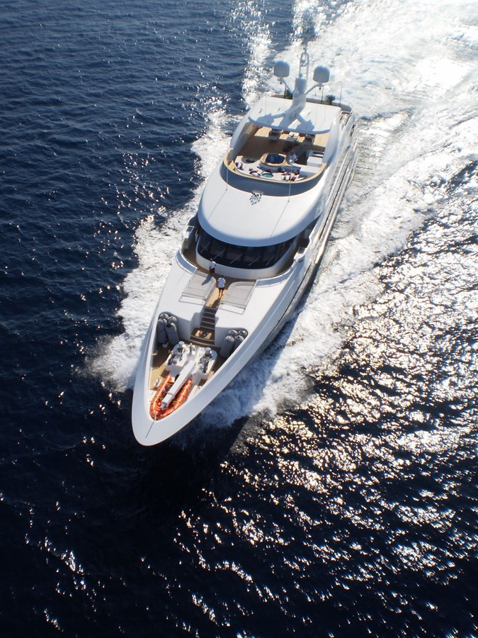 https://arconyachts.ams3.digitaloceanspaces.com/56537/conversions/large_4320084-optimize.jpg