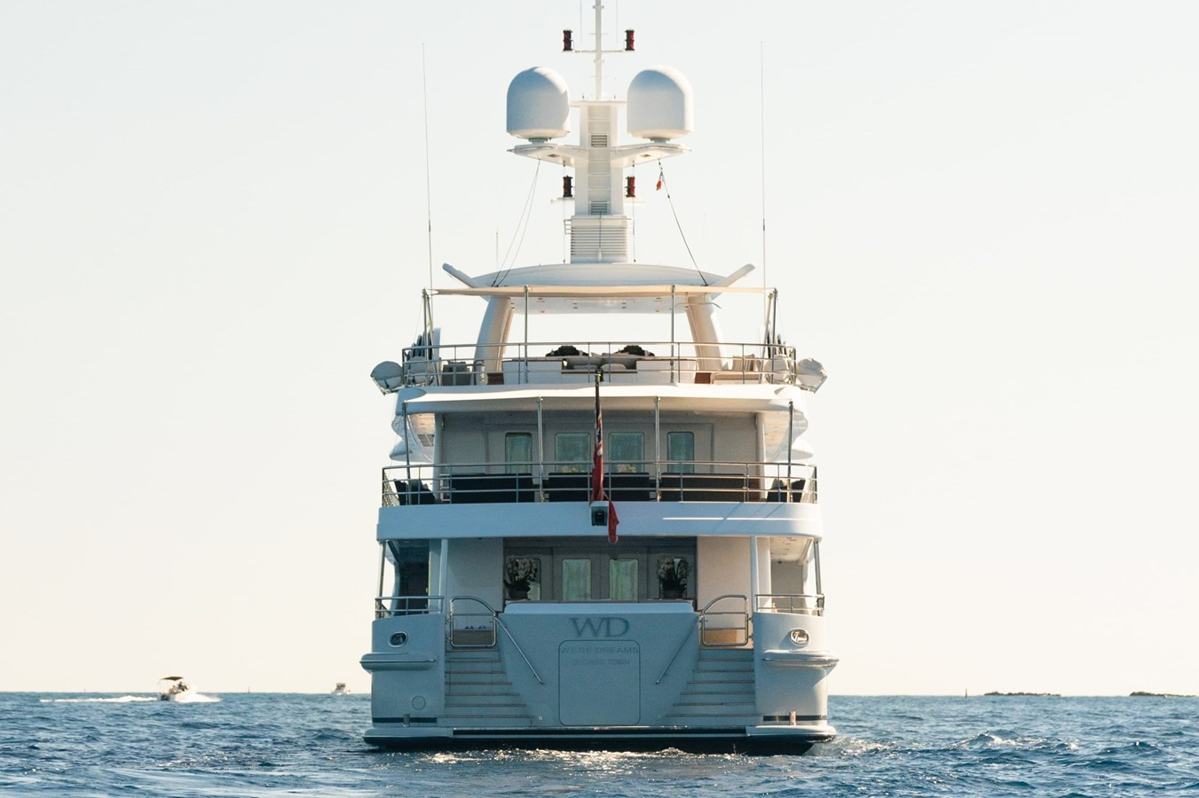 https://arconyachts.ams3.digitaloceanspaces.com/56602/conversions/large_4828293-optimize.jpg