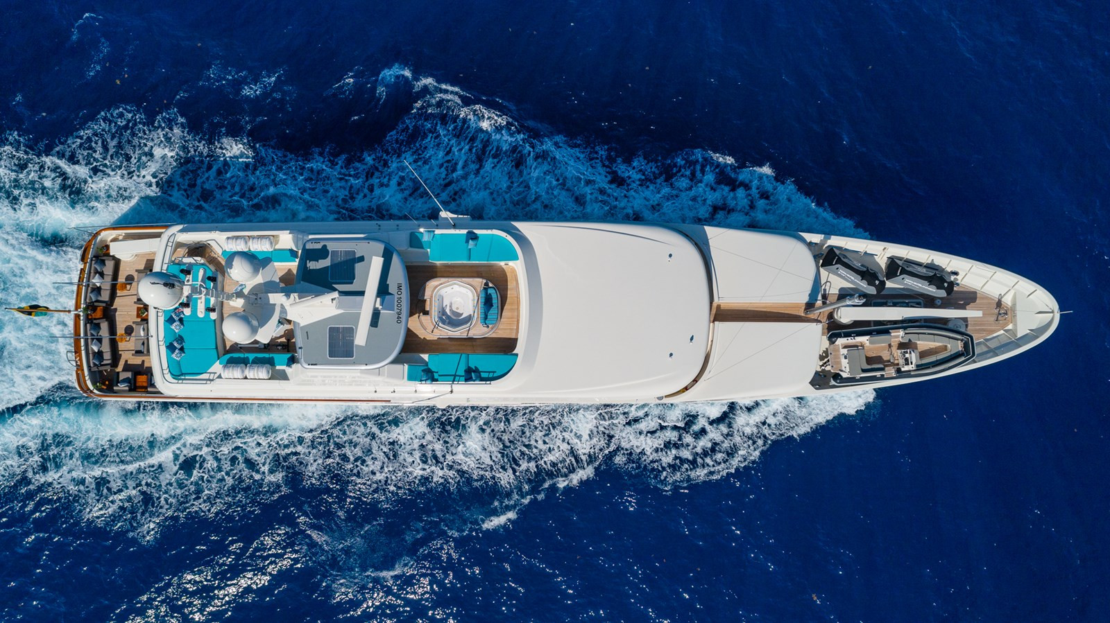 https://arconyachts.ams3.digitaloceanspaces.com/56718/conversions/large_4111704-optimize.jpg