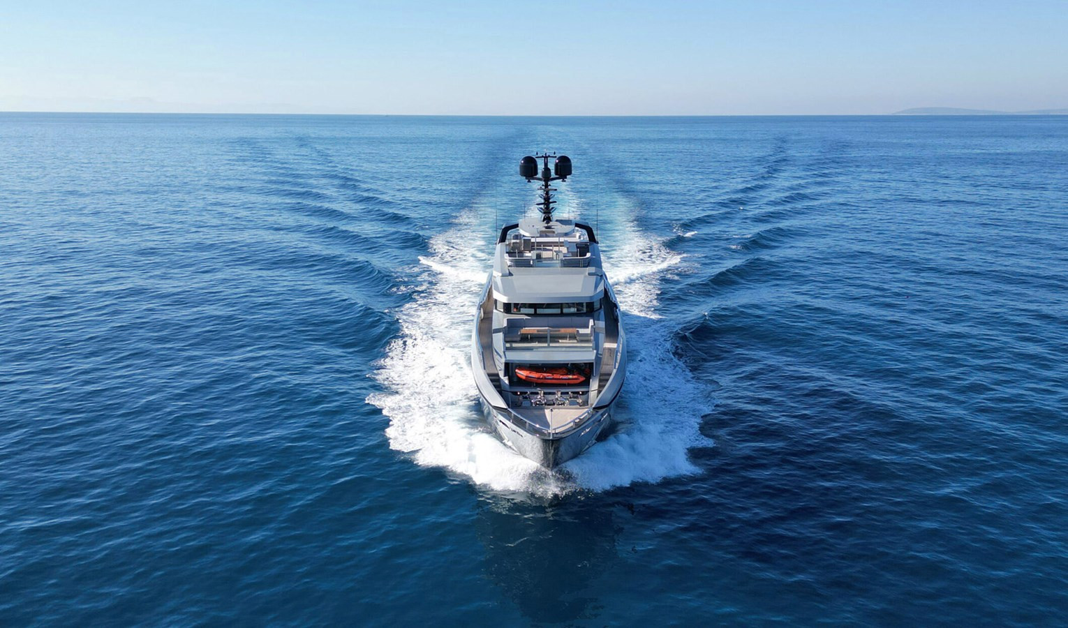 https://arconyachts.ams3.digitaloceanspaces.com/57057/conversions/large_4688161-optimize.jpg
