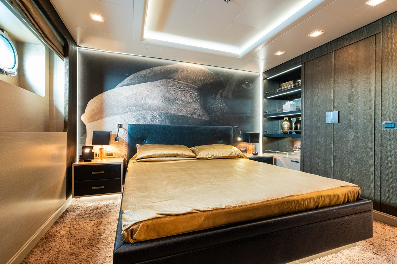 https://arconyachts.ams3.digitaloceanspaces.com/57294/conversions/large_3602185-optimize.jpg