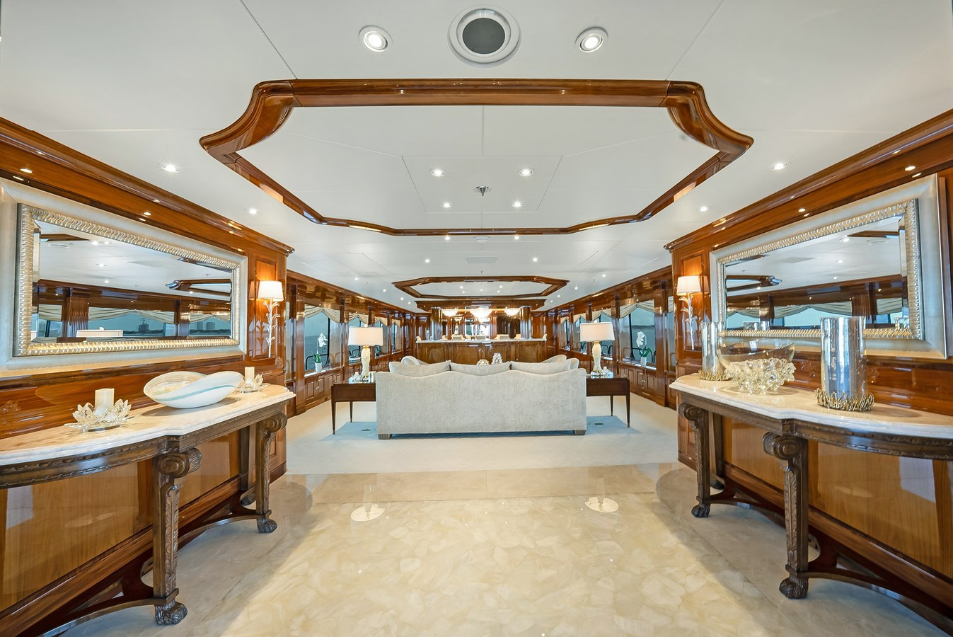 https://arconyachts.ams3.digitaloceanspaces.com/57347/conversions/large_4609173-optimize.jpg