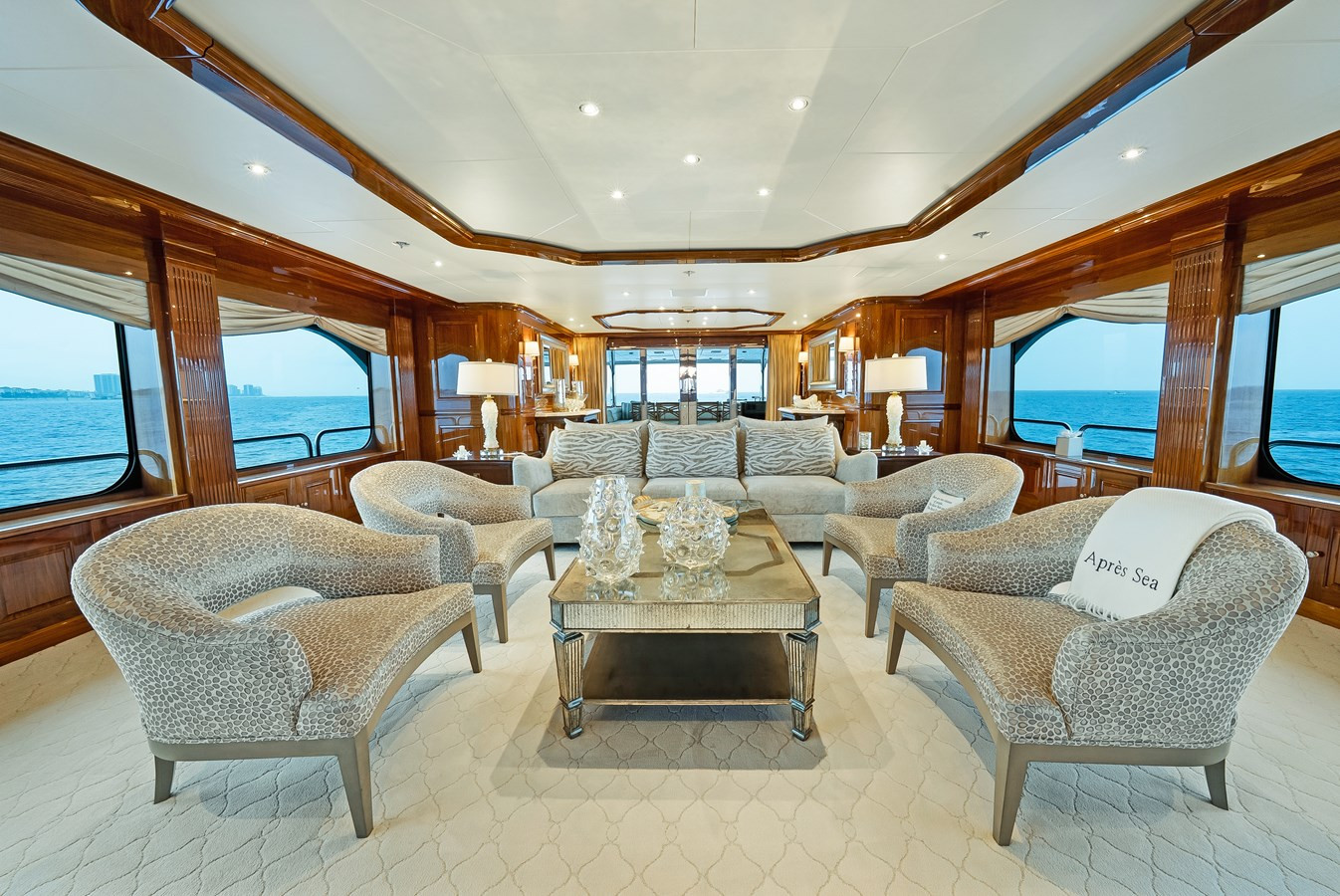 https://arconyachts.ams3.digitaloceanspaces.com/57355/conversions/large_4609176-optimize.jpg