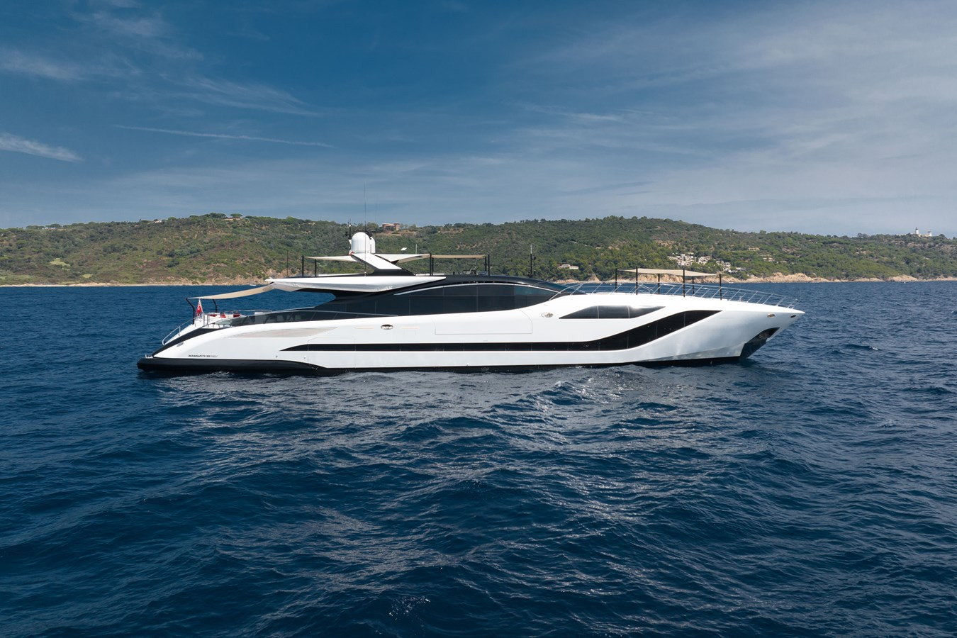 https://arconyachts.ams3.digitaloceanspaces.com/57432/conversions/large_4334060-optimize.jpg