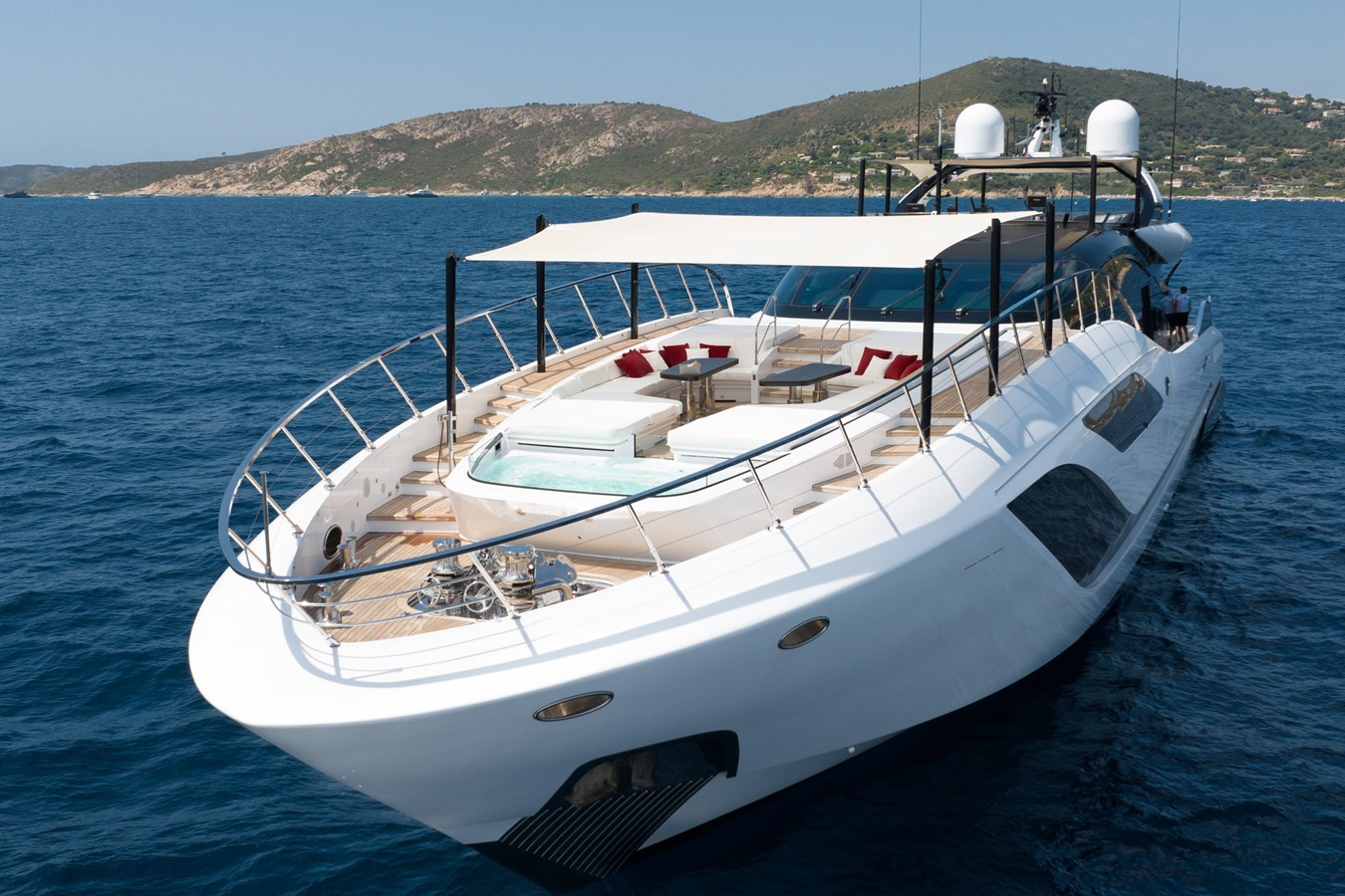 https://arconyachts.ams3.digitaloceanspaces.com/57435/conversions/large_4334062-optimize.jpg